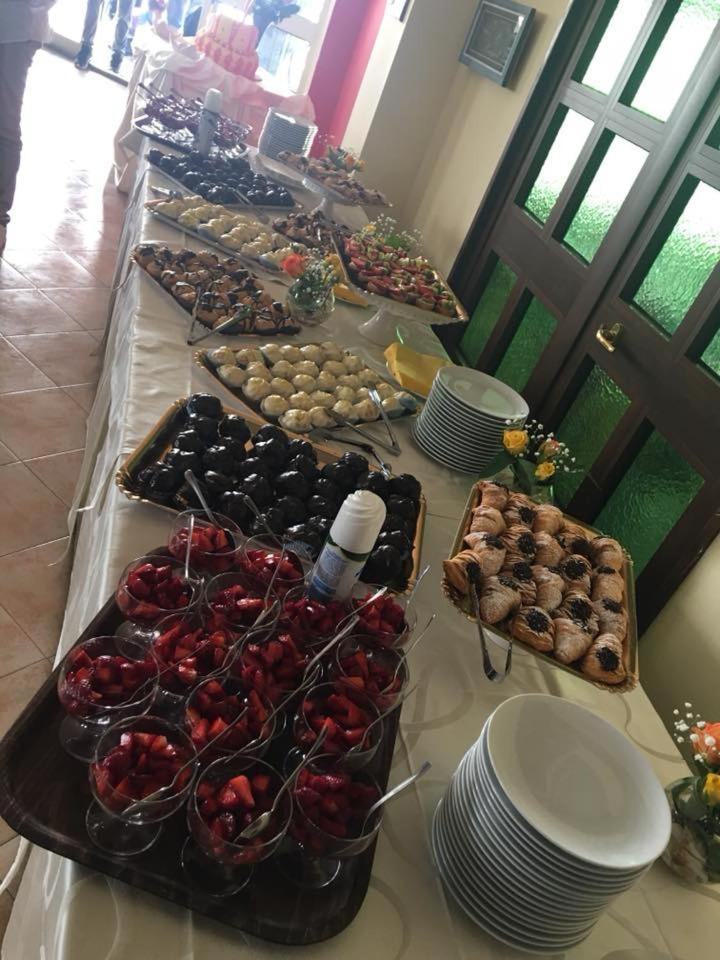 Hotel Il Castello パオラ エクステリア 写真